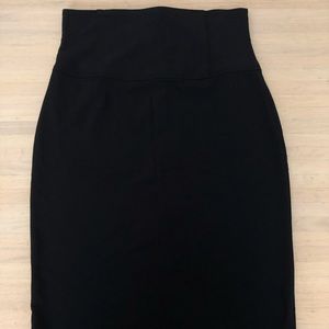 Black pencil skirt size M
